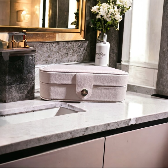 2 in Pkg. PU Leather Mini Travel Jewelry Box’s - Picture 4 of 6